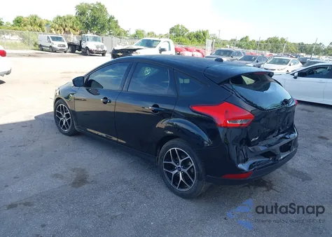 2018 Ford Focus Sel z USA, uszkodzony, nr VIN 1FADP3M23JL292758